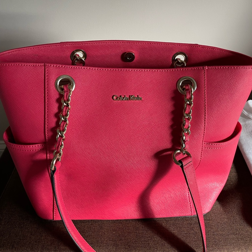 Calvin tote like new condition